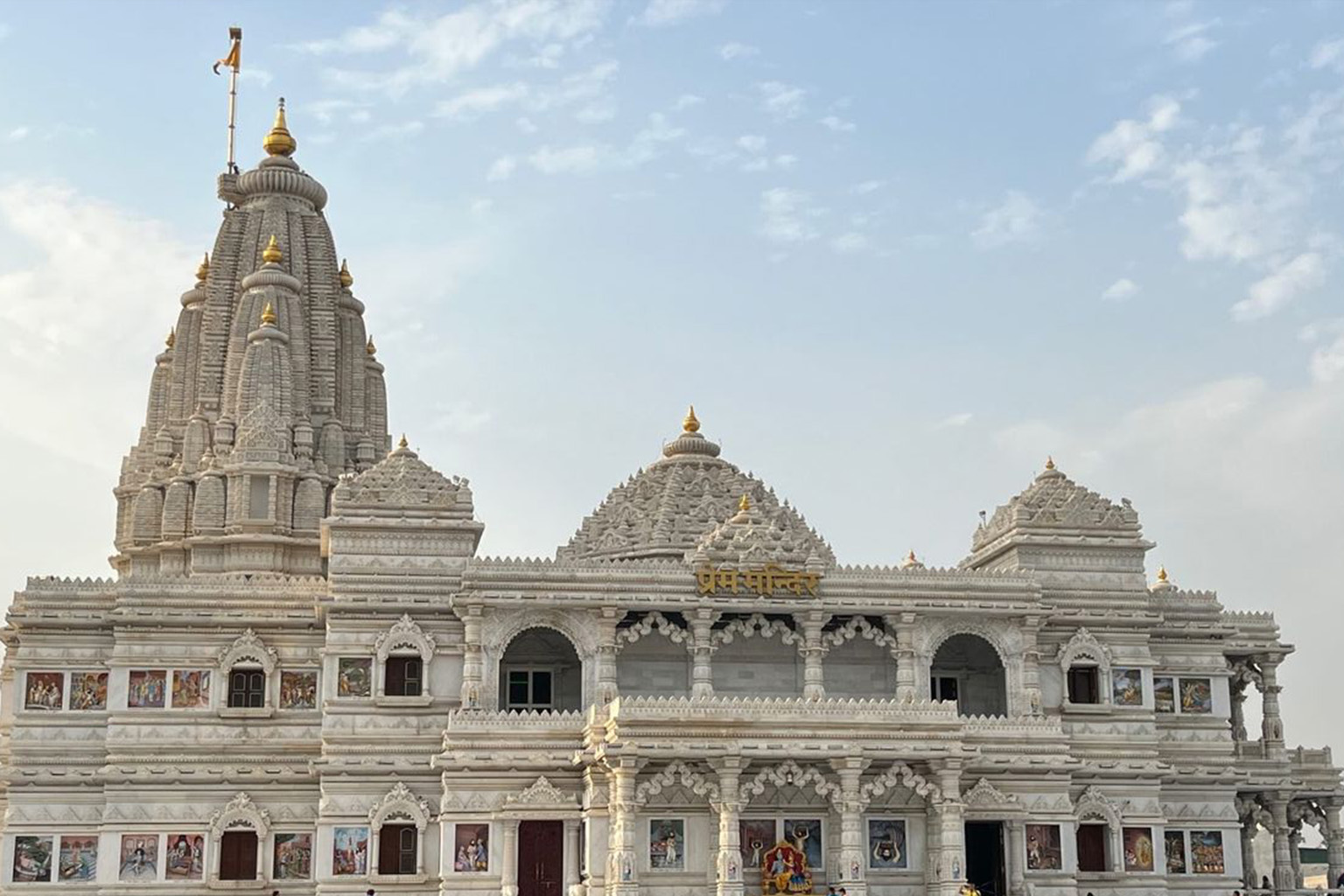 Book Your Agra Overnight with Mathura Vrindavan Tour