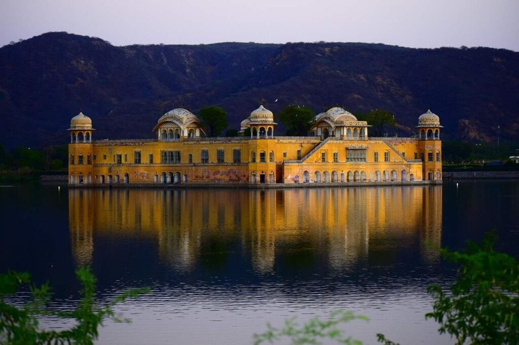 10-Day Rajasthan Tour Package With Private Driver